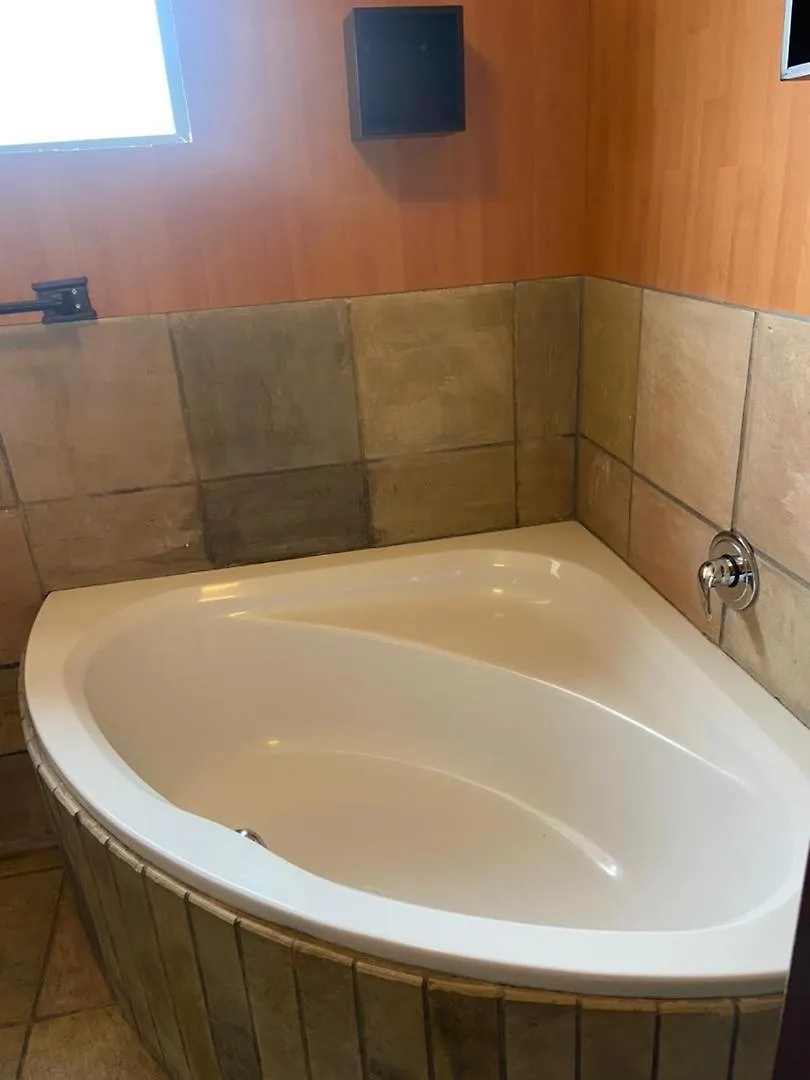 Aa Guest House 2 Parklands