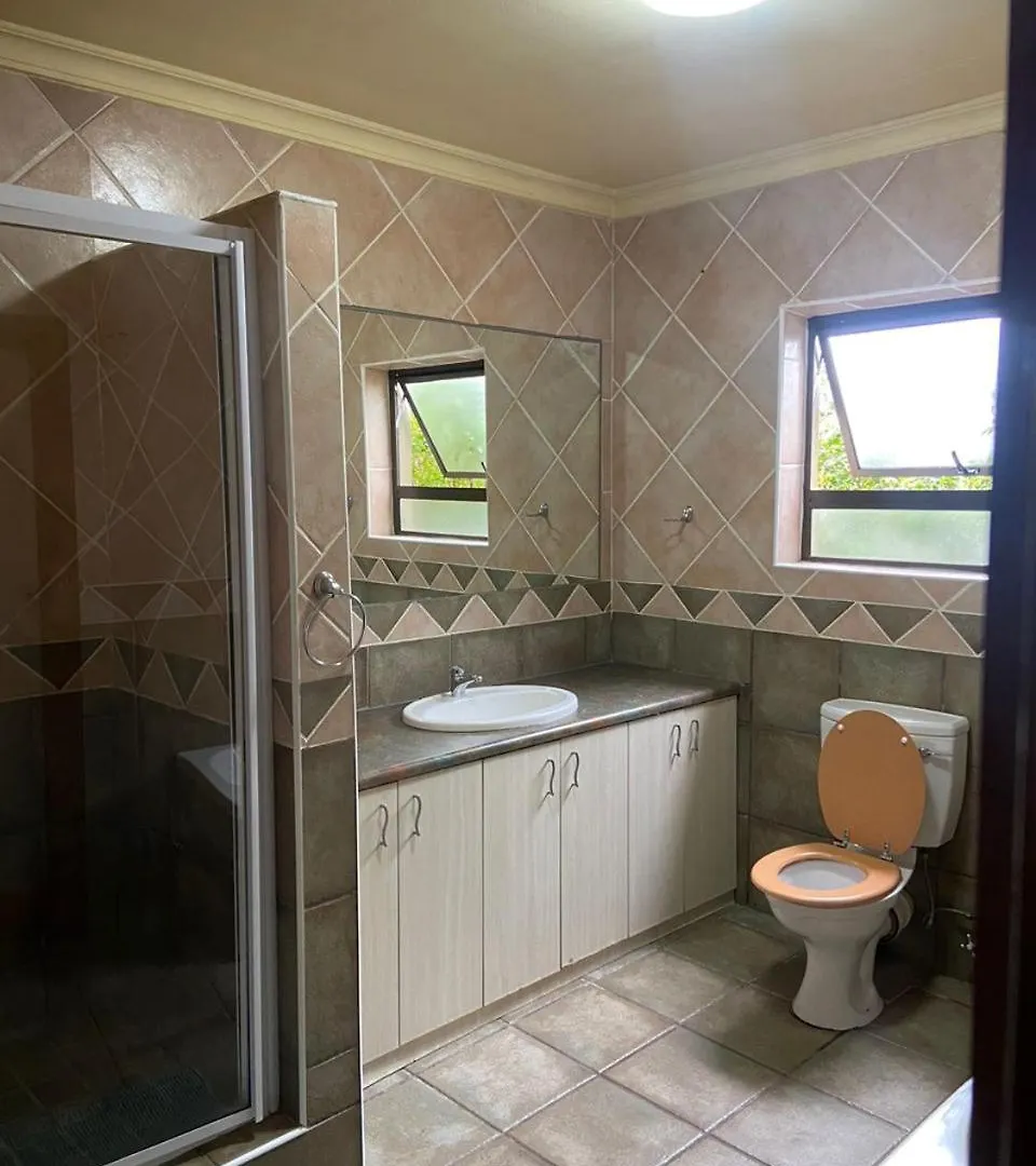Aa Guest House 2 Parklands