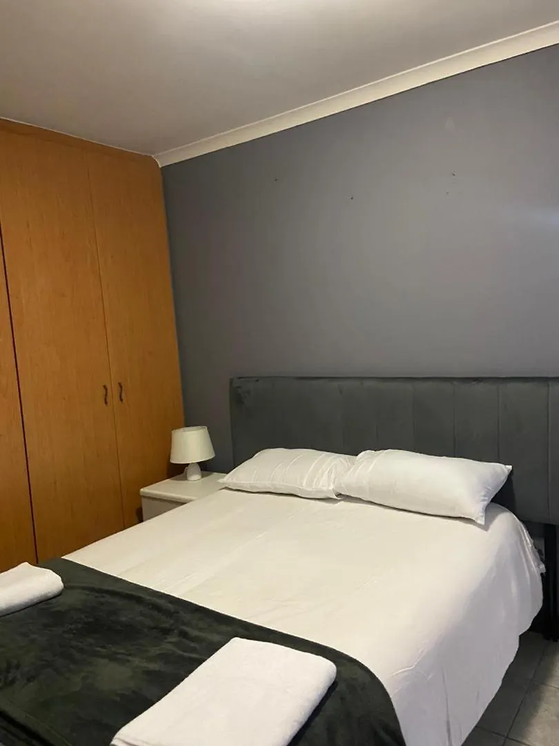 Aa Guest House 2 Parklands